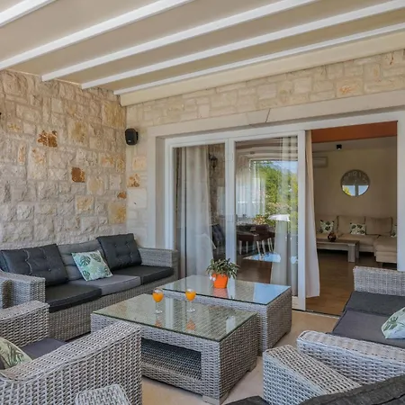Augusta By Interhome *