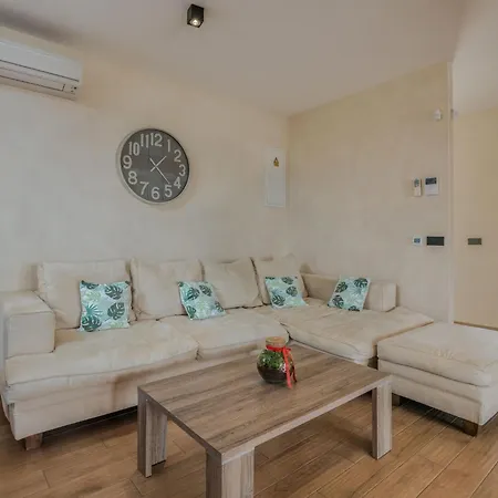 Augusta By Interhome Hébergement de vacances
