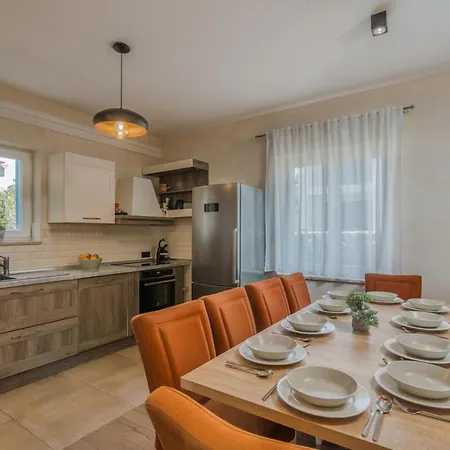 Augusta By Interhome